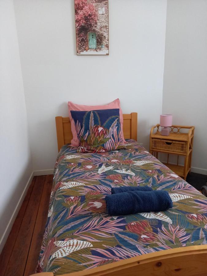 Appartement, 2Eme Etage Avec Piscine Partagee Седан Екстериор снимка